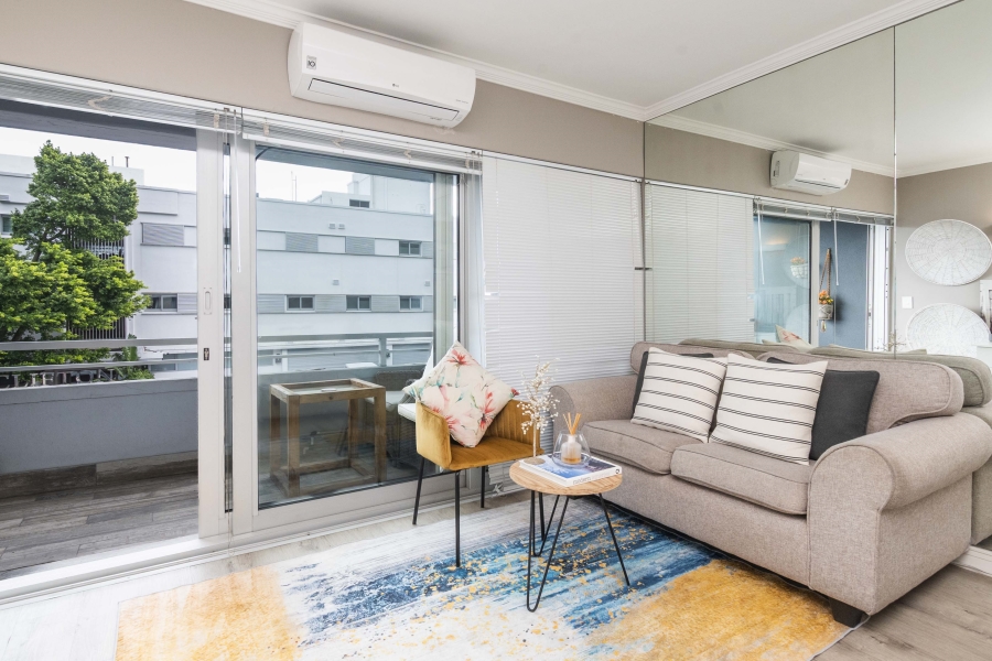 To Let 1 Bedroom Property for Rent in Clifton Western Cape